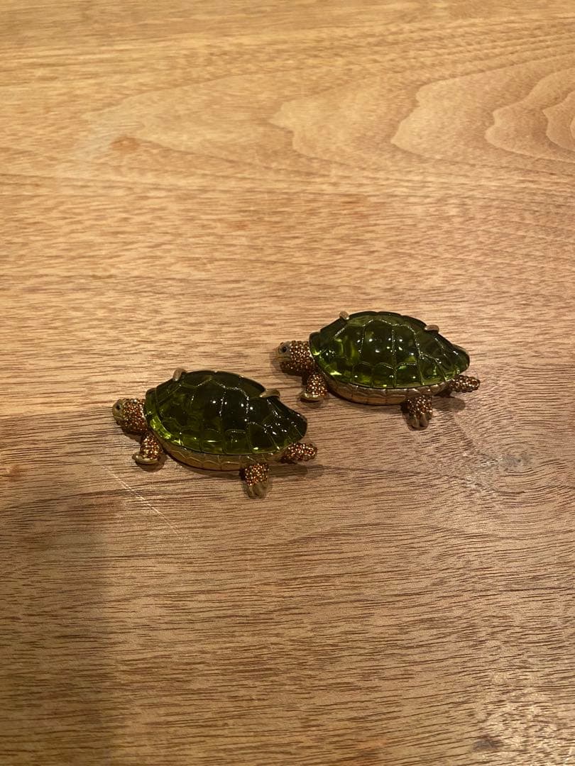 亀 ブローチ タートル マックスマーラウィークエンド