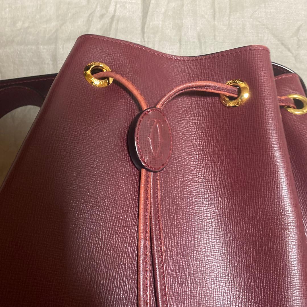 カルティエ　バーガンディ バケットバッグ