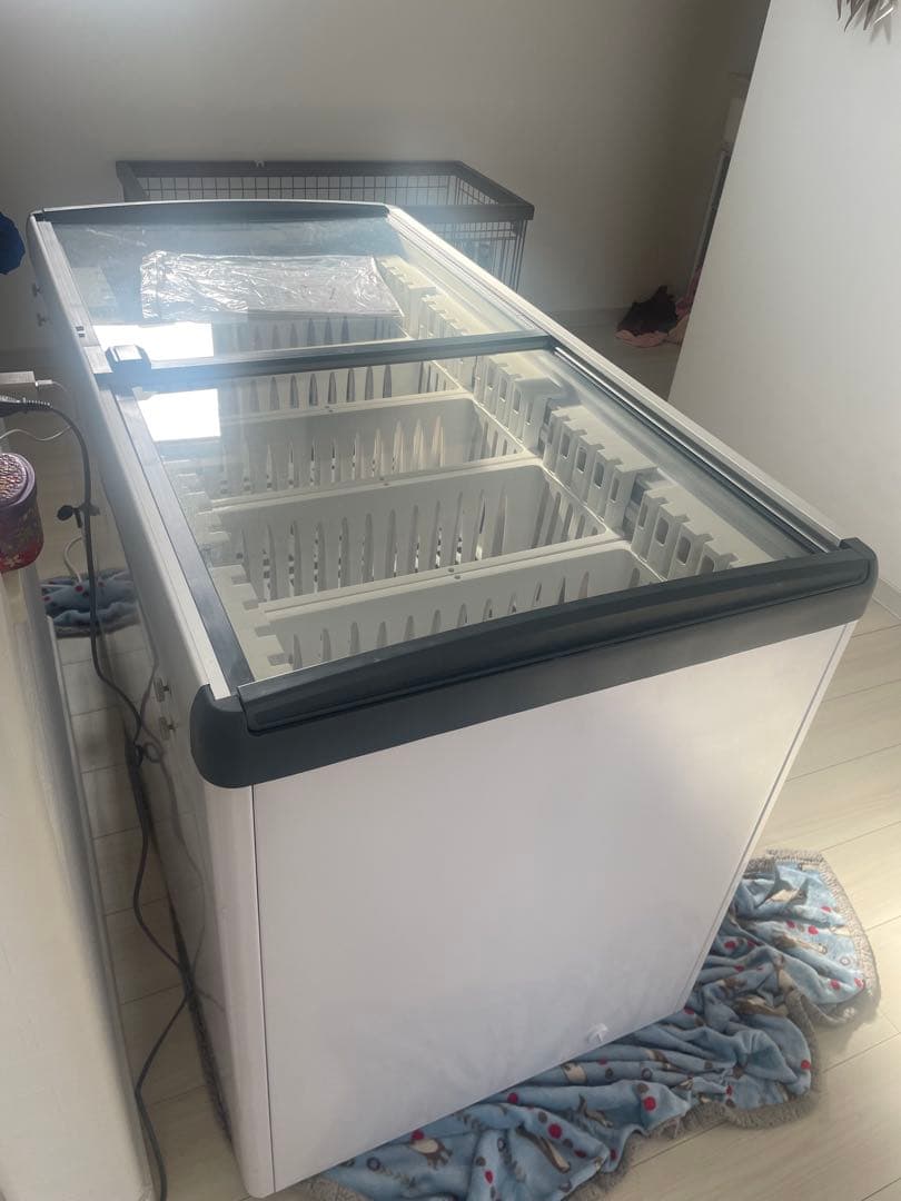 (送料込の価格です)業務用冷蔵庫