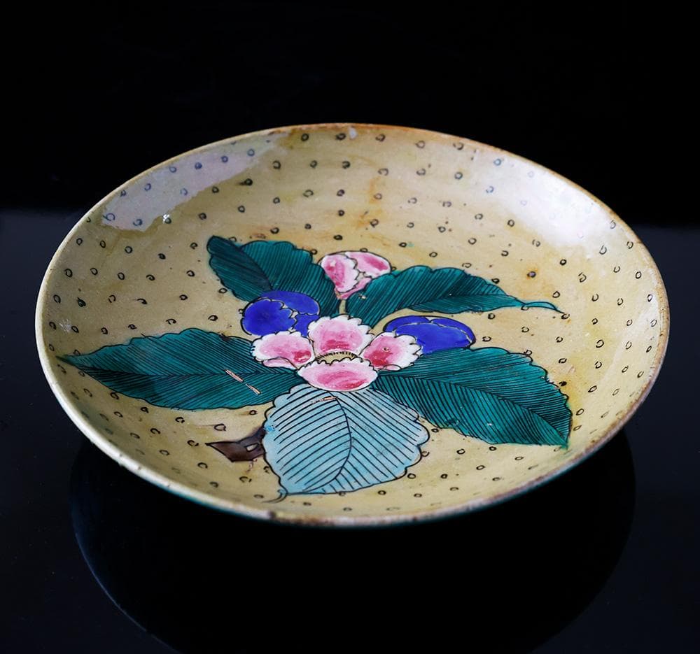 時代年代物 九谷 青手色絵 花の図 七寸 飾皿 直径21㎝ 合せ箱