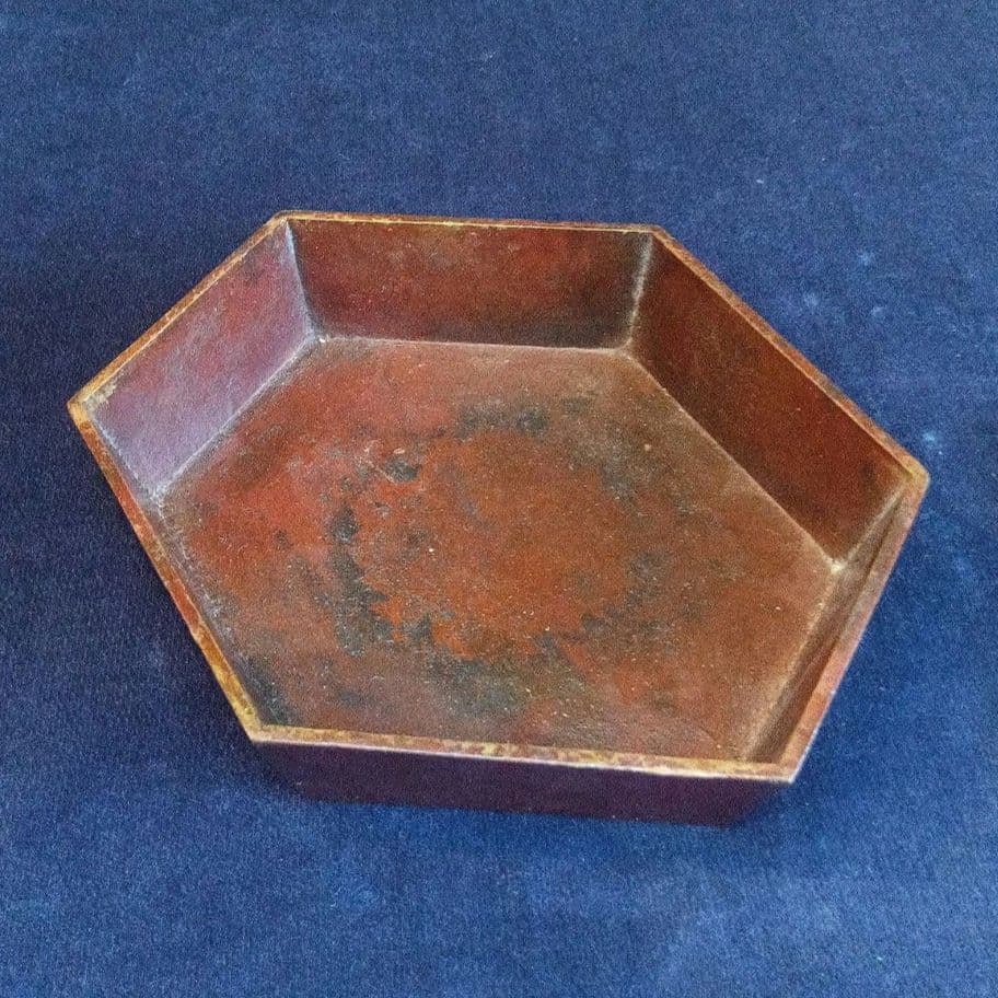 六角形の金属製灰皿　アンティーク　レトロ　記念品