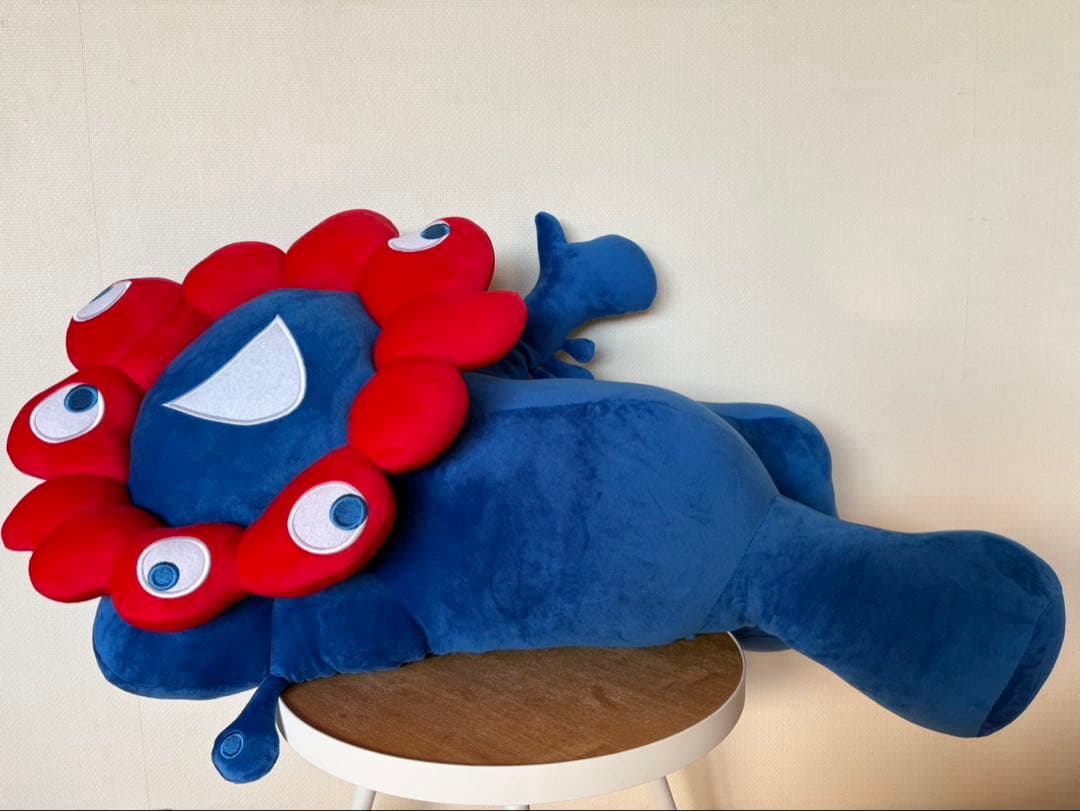 ミャクミャク くじ 1等 ぬいぐるみ 万博会場限定