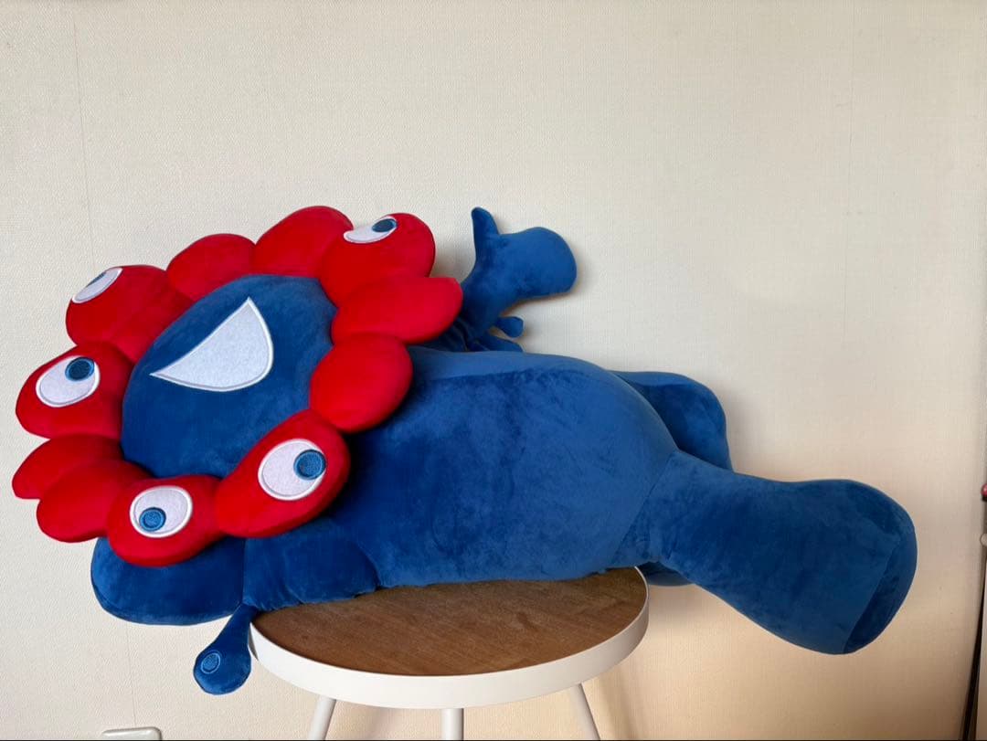 ミャクミャク くじ 1等 ぬいぐるみ 万博会場限定