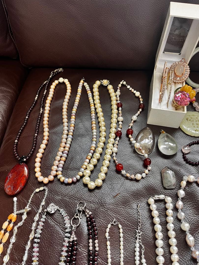 翡翠のバングル、パールまでめて