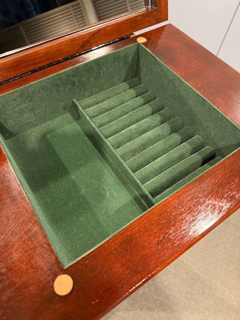 MADE IN USA・アンティーク・アクセサリーキャビネット・ヴィンテージ