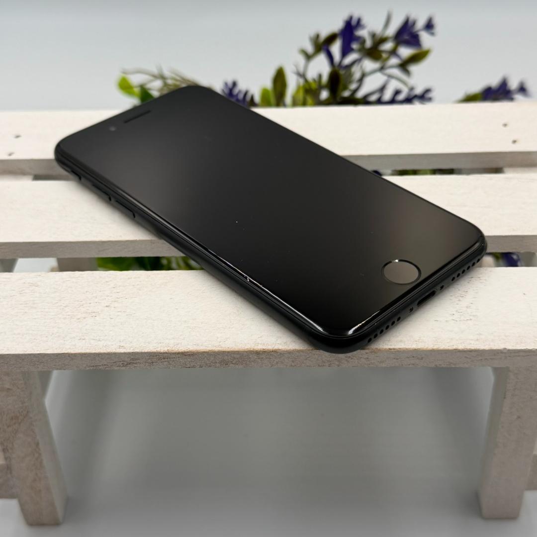 iPhone SE第3世代 64GB ミッドナイト 318