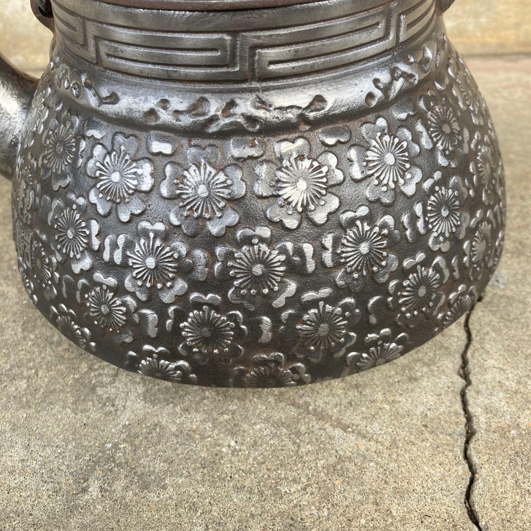 南部名人　桜満開在名鉄瓶