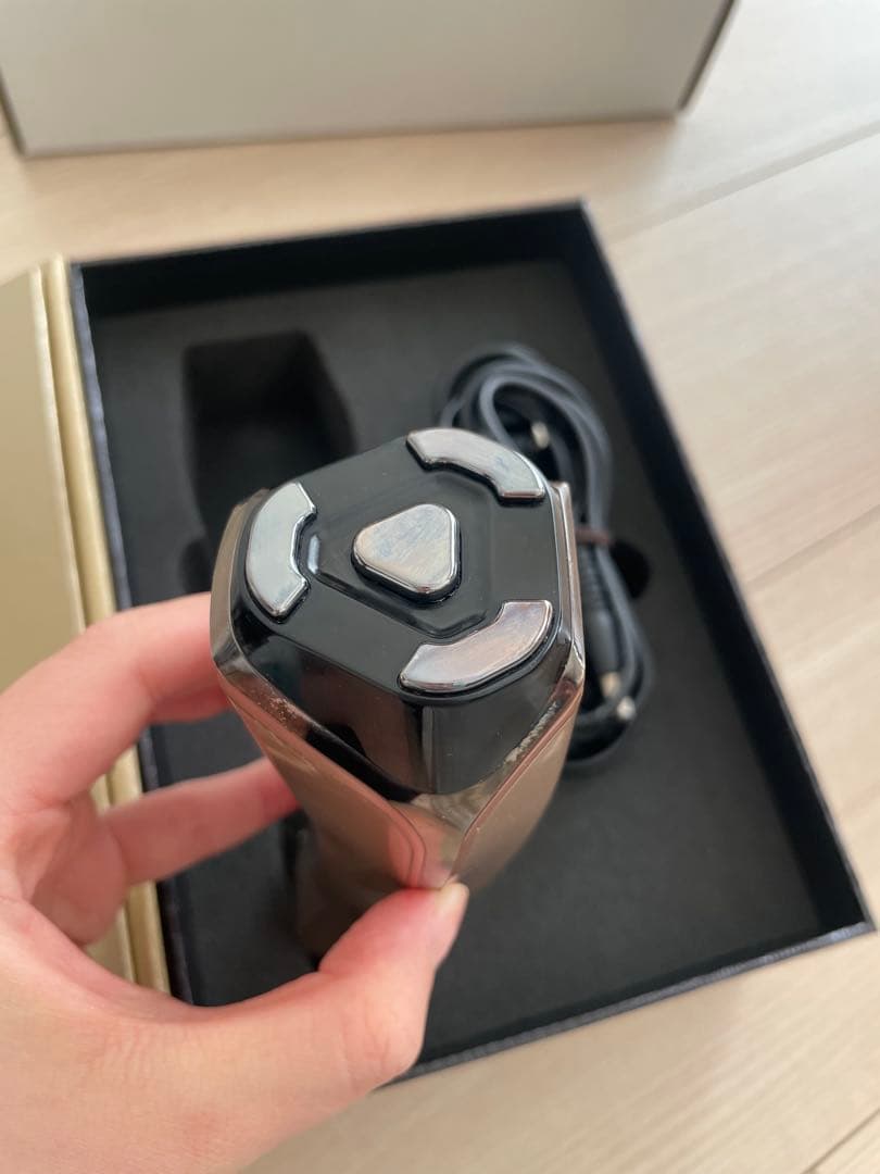 Dr. Arrivo the Zeus 美顔器