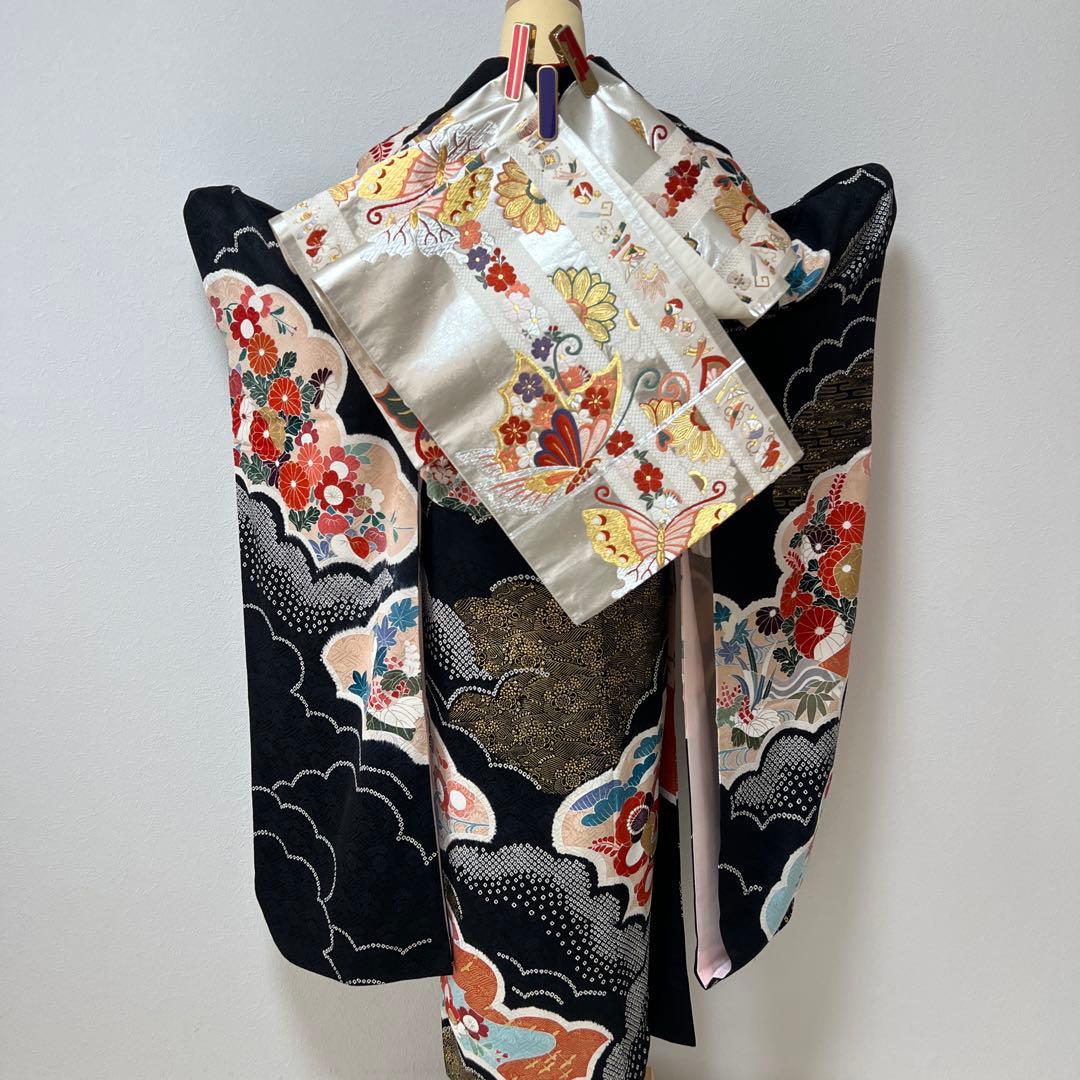 350 振袖フルセット 正絹 黒 朱赤 絞り 金彩 駒刺繍 古典 シック レトロ