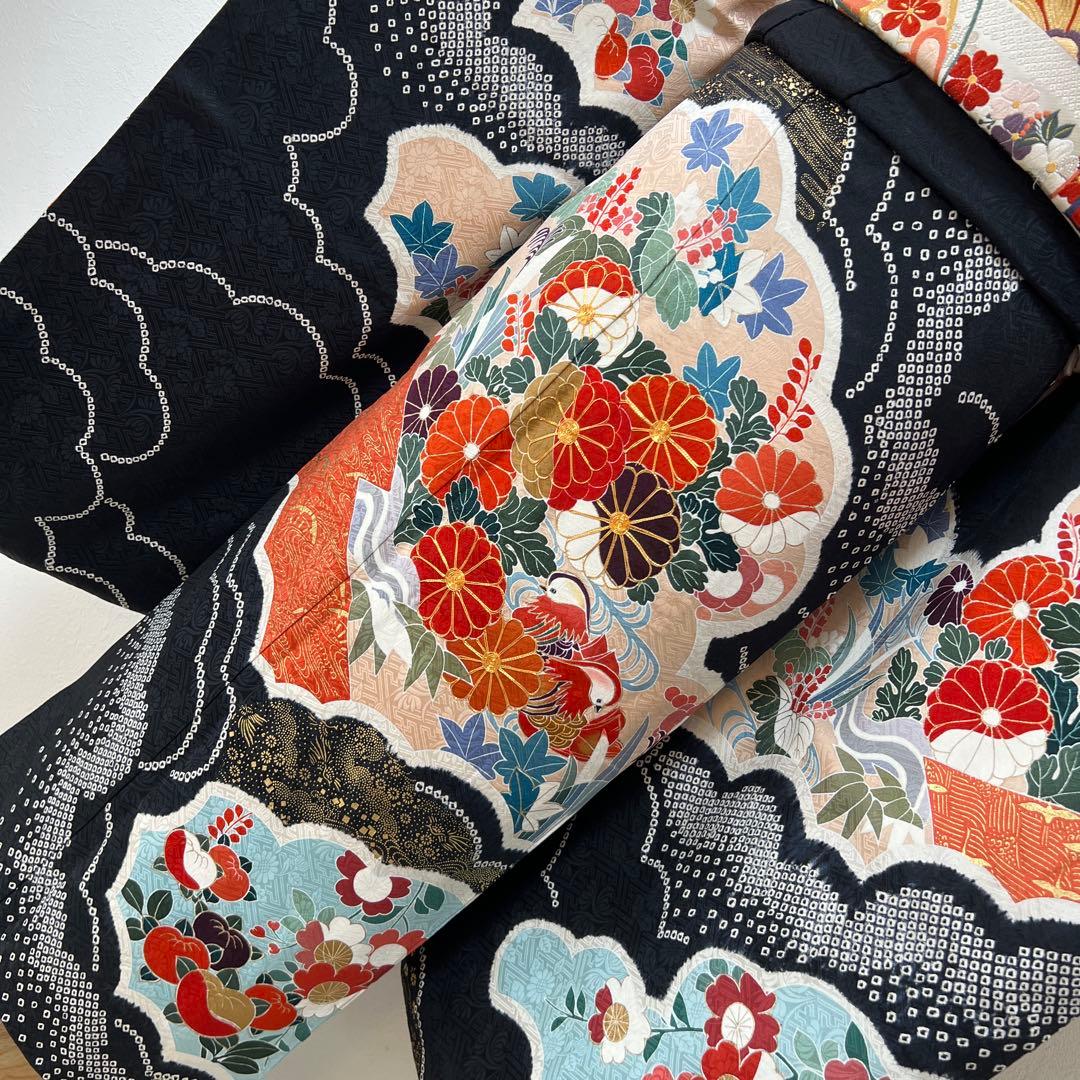 350 振袖フルセット 正絹 黒 朱赤 絞り 金彩 駒刺繍 古典 シック レトロ