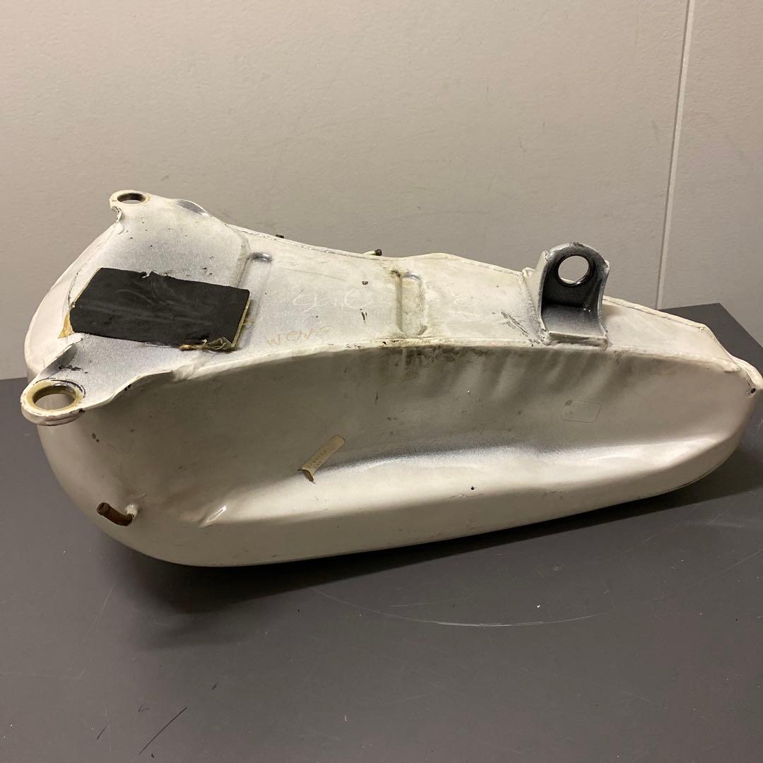 Harley-Davidson FLSTN ハーレーダビットソン 純正 タンク