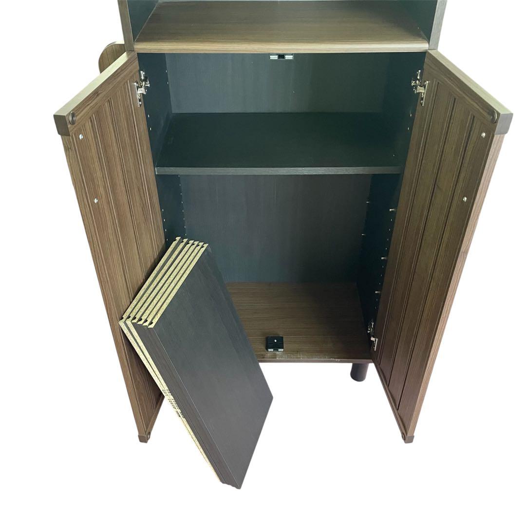 スリット入りシューズボックス スリッパラック付き