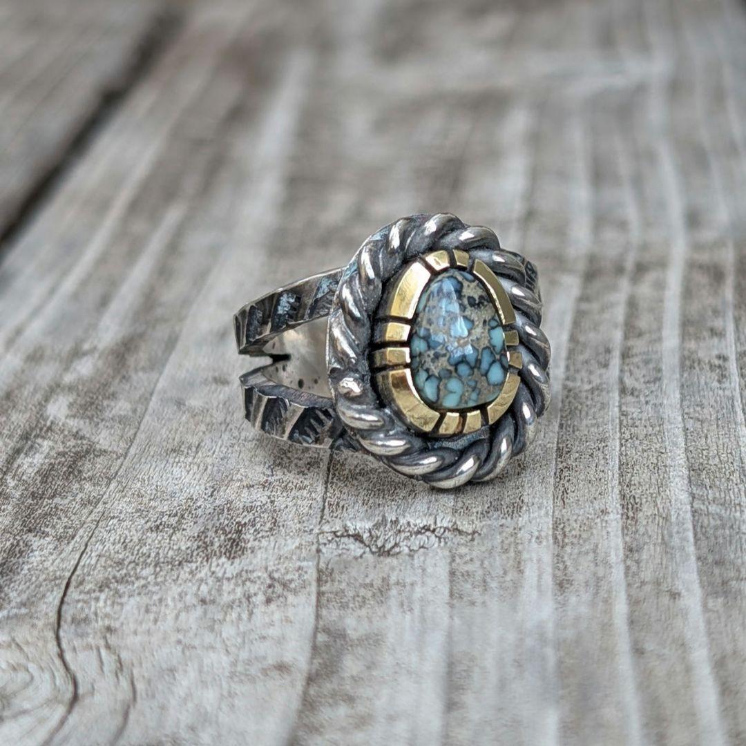 ハンドメイドのターコイズリング　インディアンジュエリー風