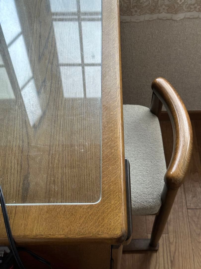 【みー】木製ドレッサー オーバルミラー付きコンセント付き　セット