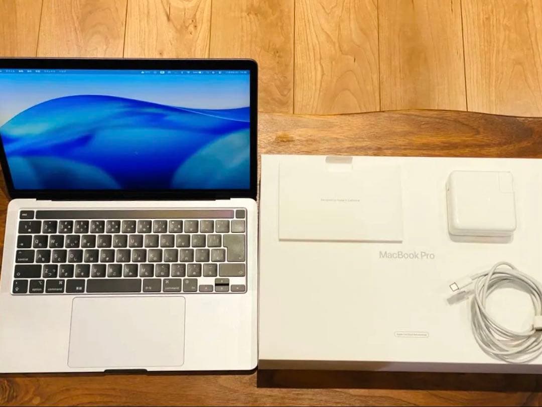M1 MacBook Pro 13インチ 8GB SSD512GB