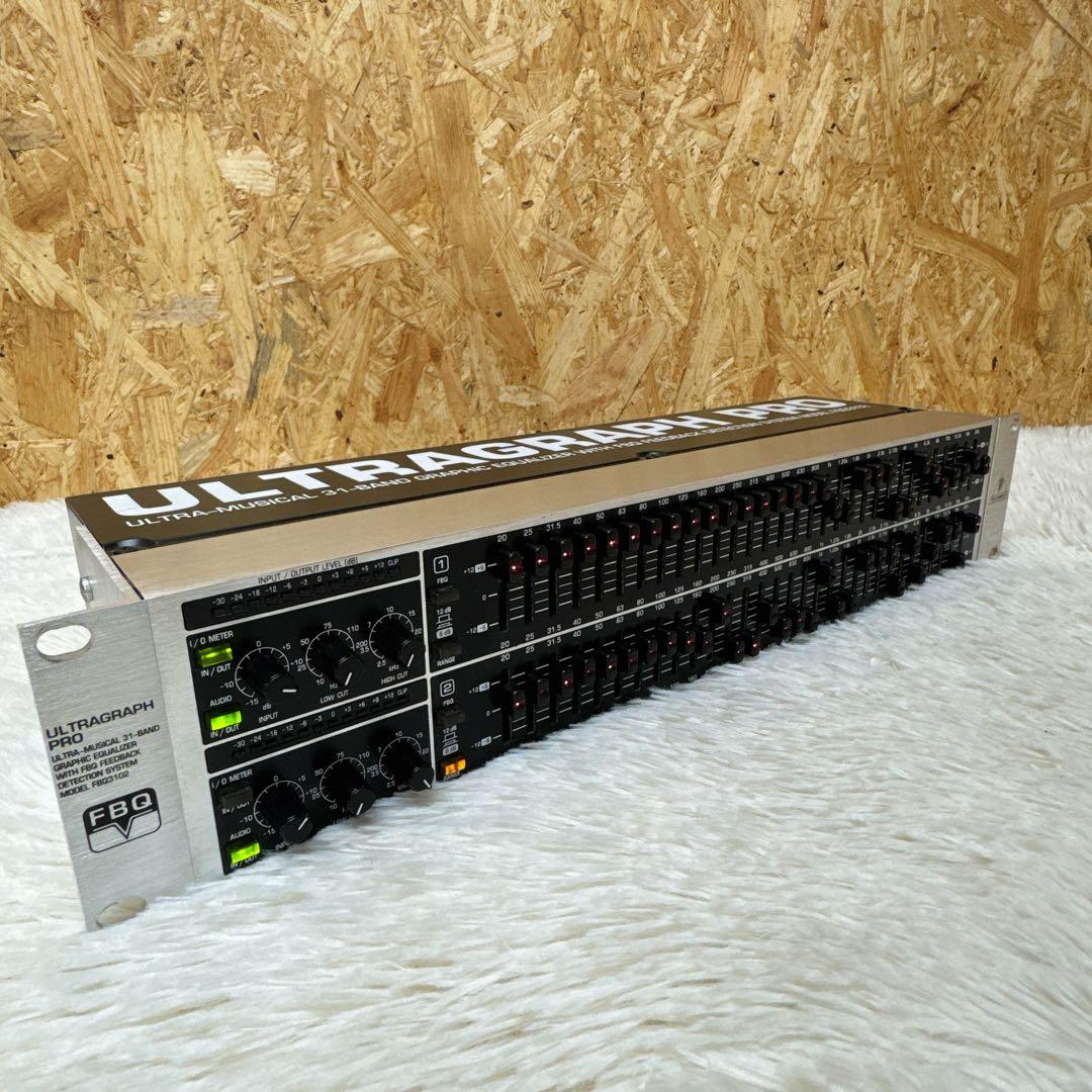 BEHRINGER 31バンド グラフィックイコライザー FBQ3102