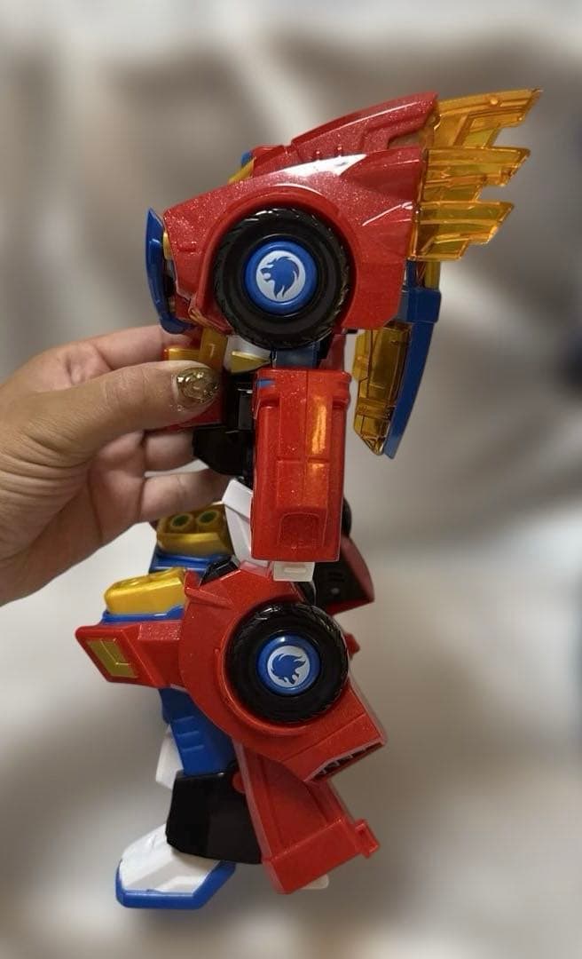 ミニフォース アニマルトロン 変身フィギュア　ジョースコップ レオコップ