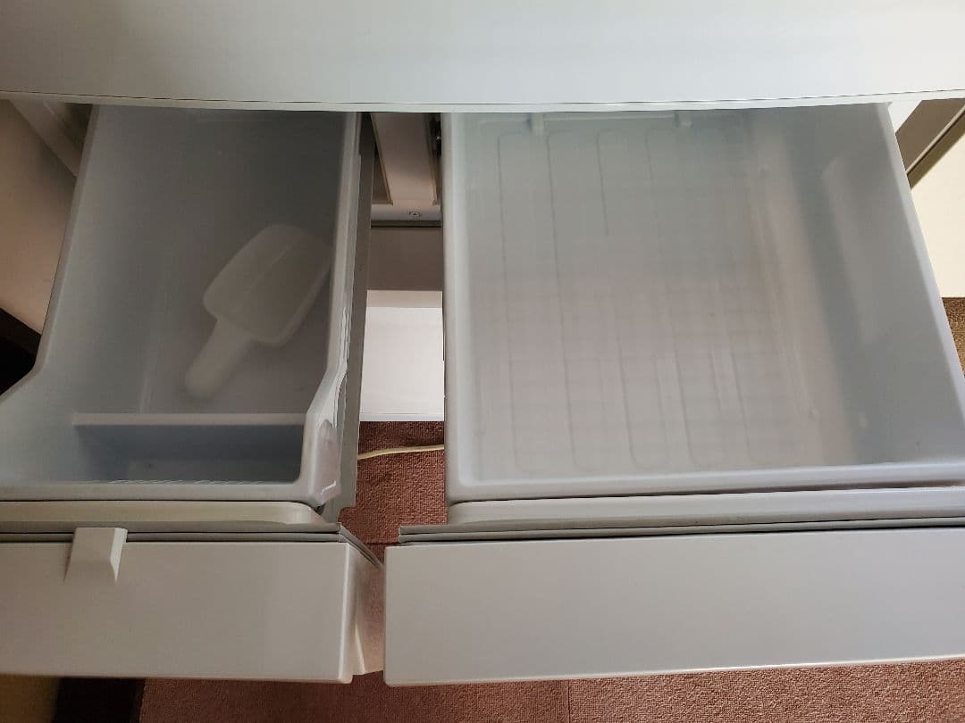 【あゆあゆ】三菱電機冷凍冷蔵庫401L MR-K40J-W1 2006年製