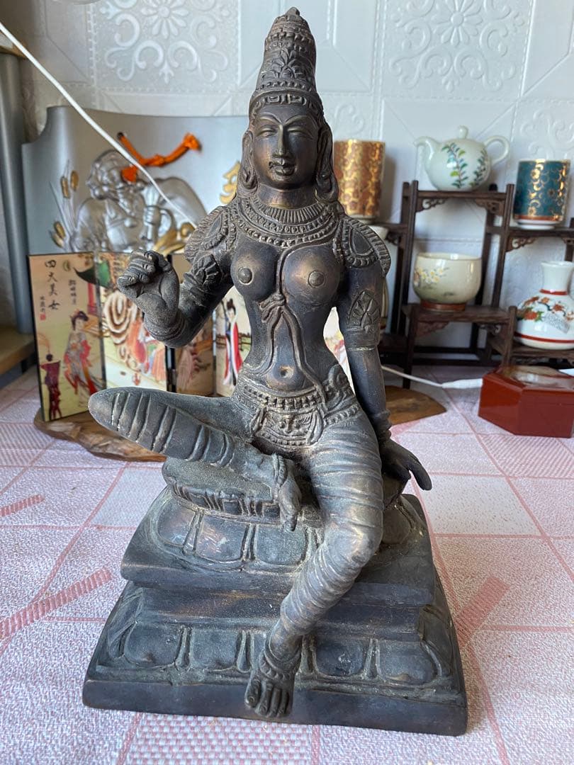 仏教美術　銅製　唐物 中国美術 古玩 古美術 骨董品 寺院　タイ仏像　仏教坐像