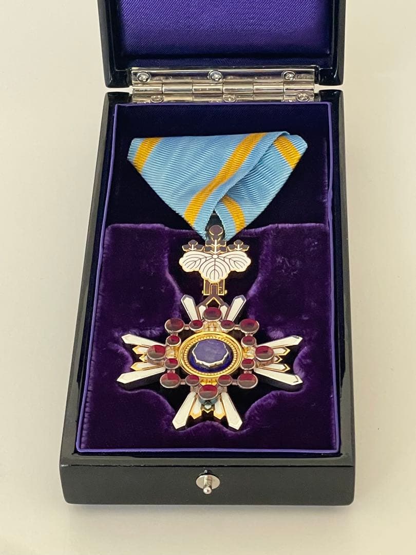 【極美品】瑞宝小綬章