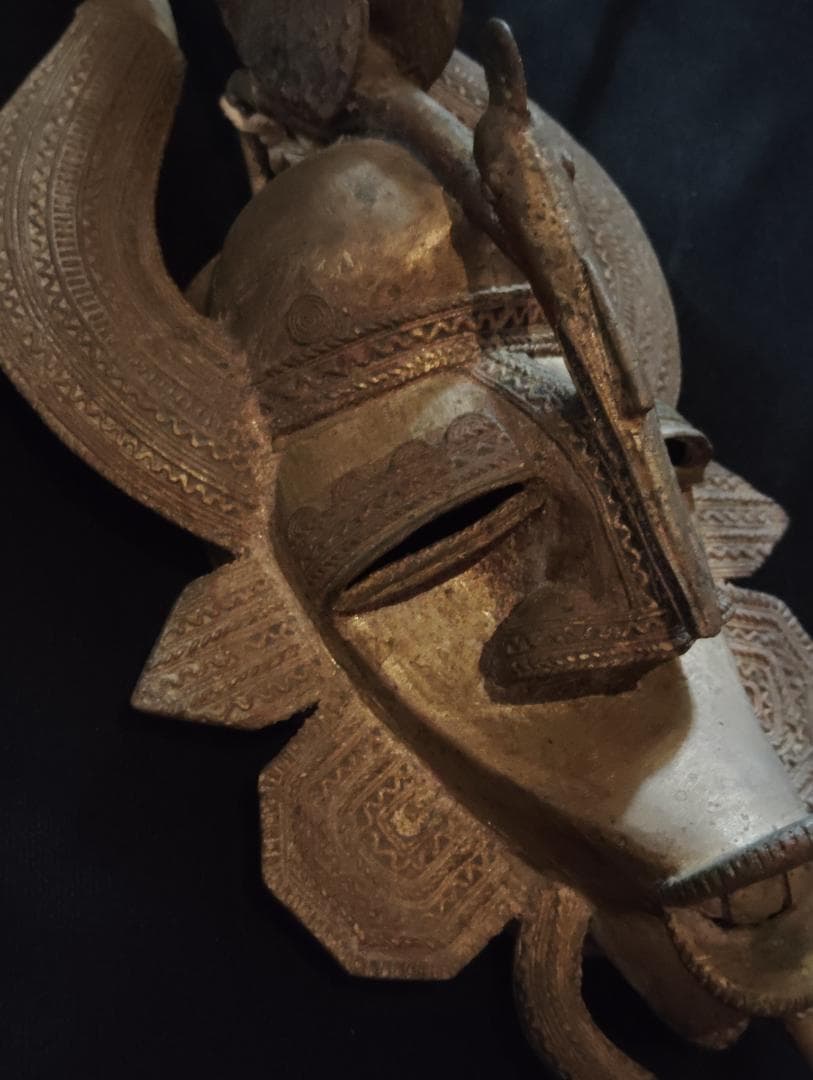 アフリカ　セヌホ族　呪術　秘境　神像　呪像