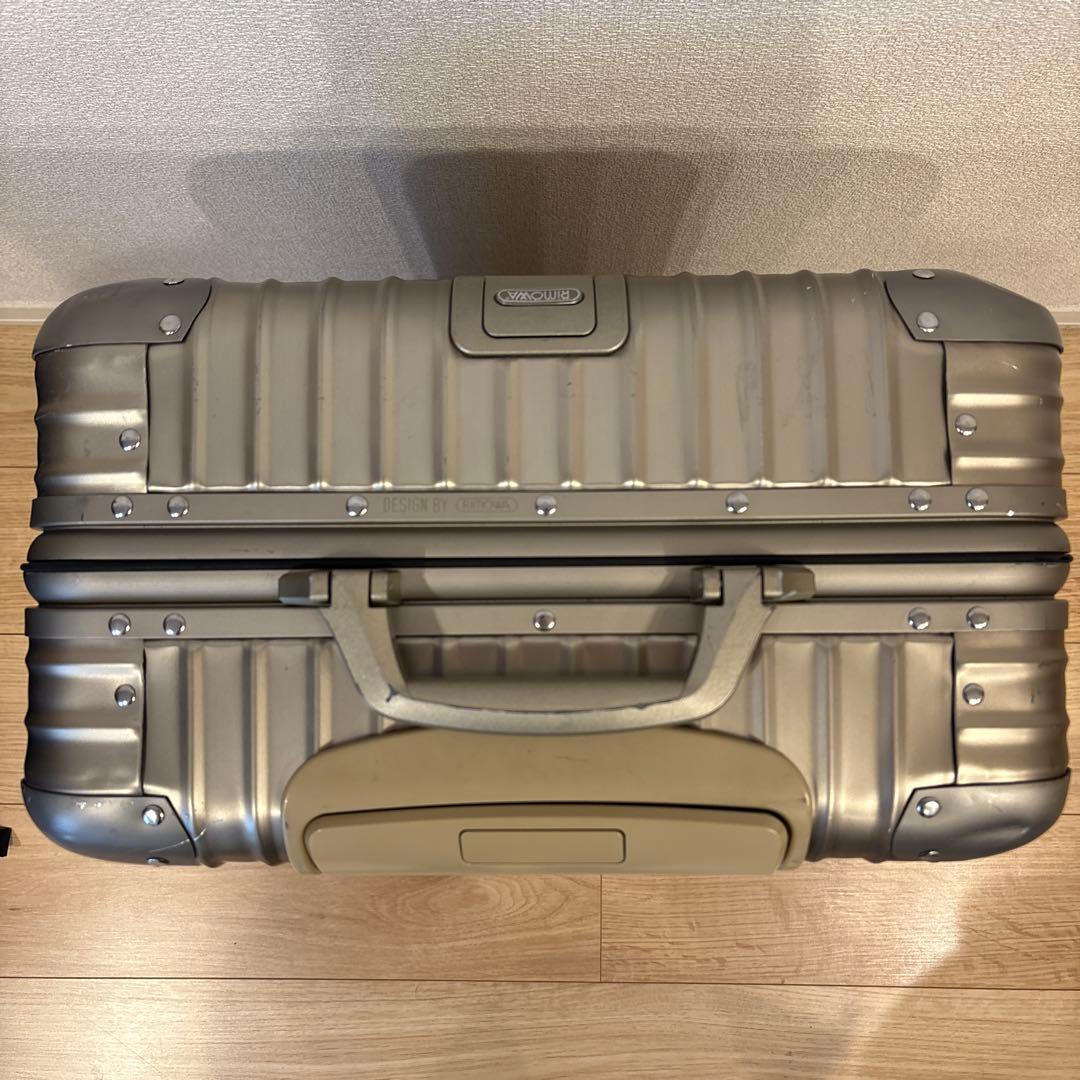 RIMOWA リモワ　キャリーケース　TOPAS 45L ゴールド
