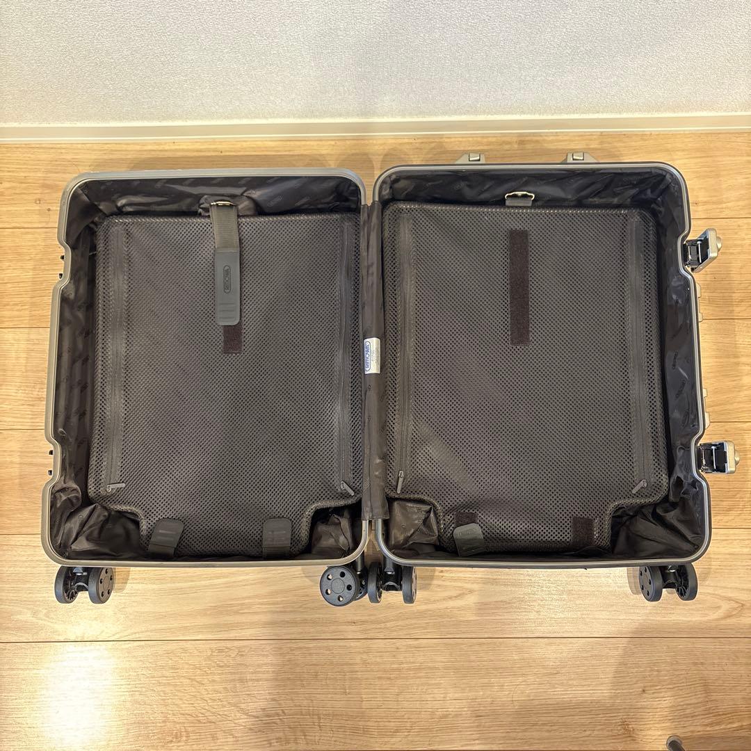 RIMOWA リモワ　キャリーケース　TOPAS 45L ゴールド