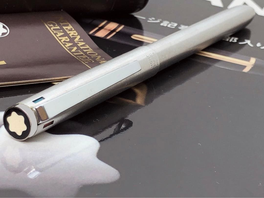 稀少カスタム！クリエイター必需品４色マルチボールペンNo2722バフ★モンブラン