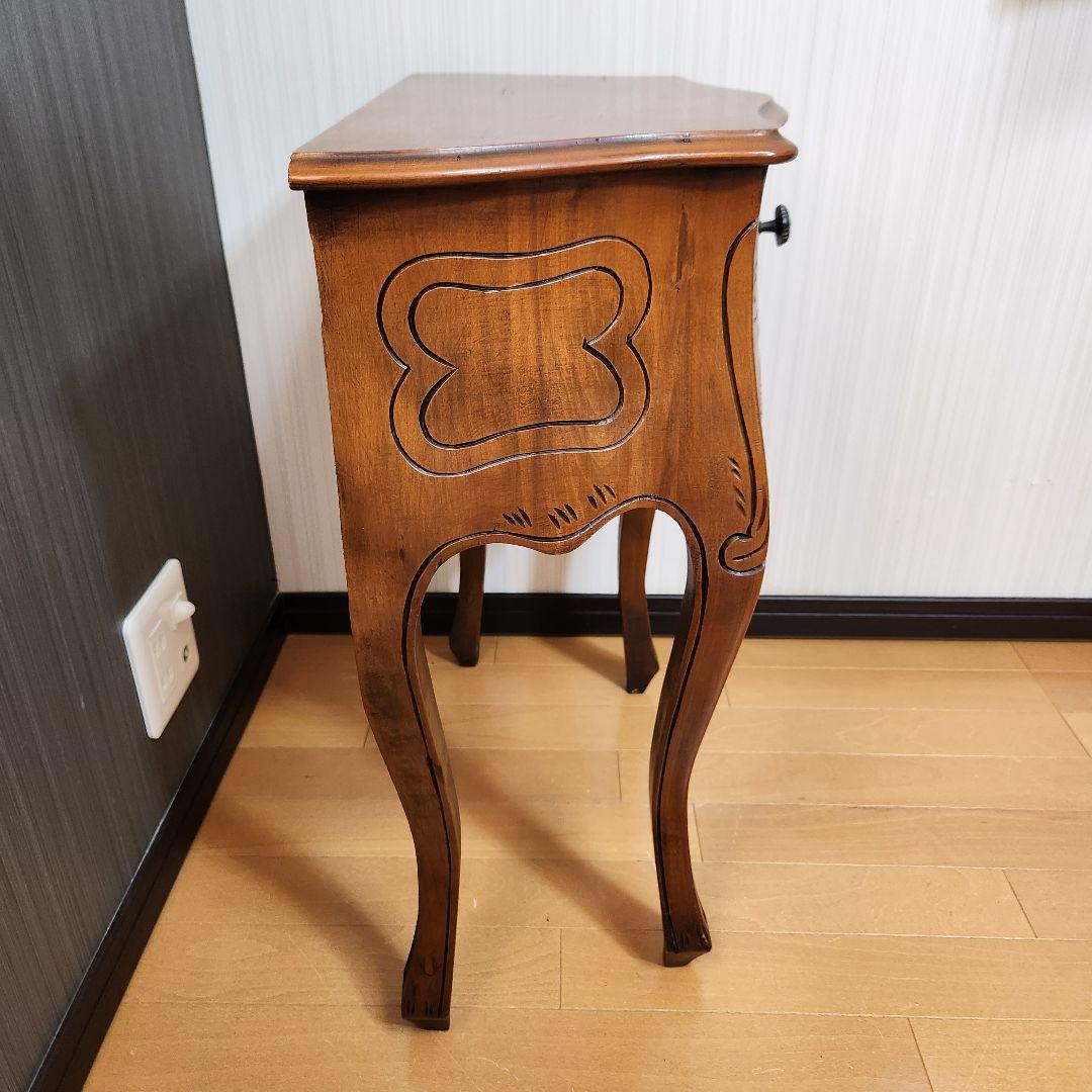 【逸品！入手困難！】アンティーク ナイトテーブル 猫脚
