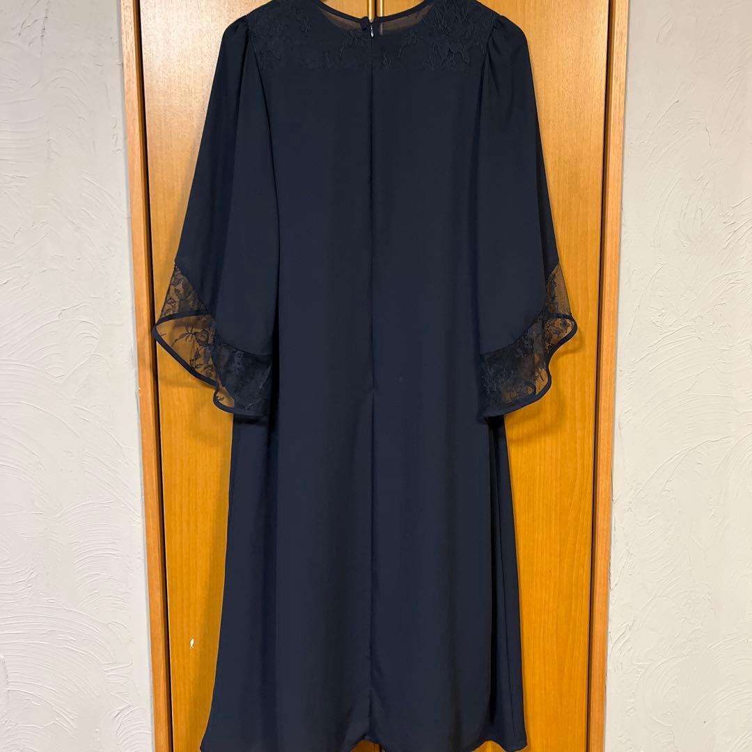 Floliaレース切り替えフレアスリーブＩラインワンピースネイビー