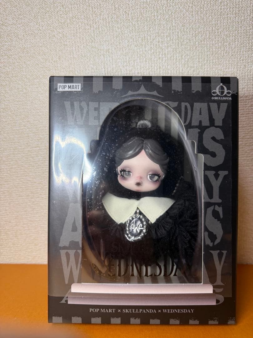 ℛ*】様 POPMART SKULLPANDA Wednesday NY限定 ス
