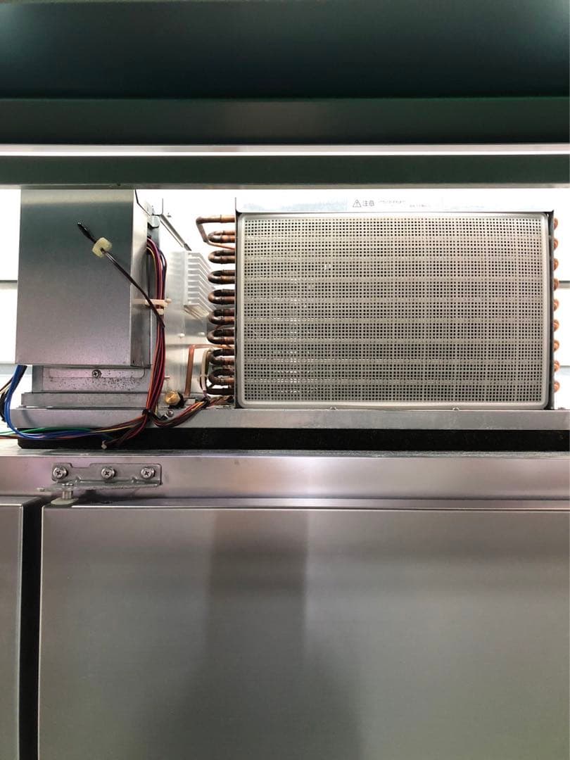 ☆地域限定自社便配送☆ パナソニック　縦型　冷蔵庫　SRR-K1861