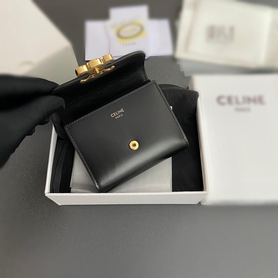 美品 CELINE 三つ折り財布