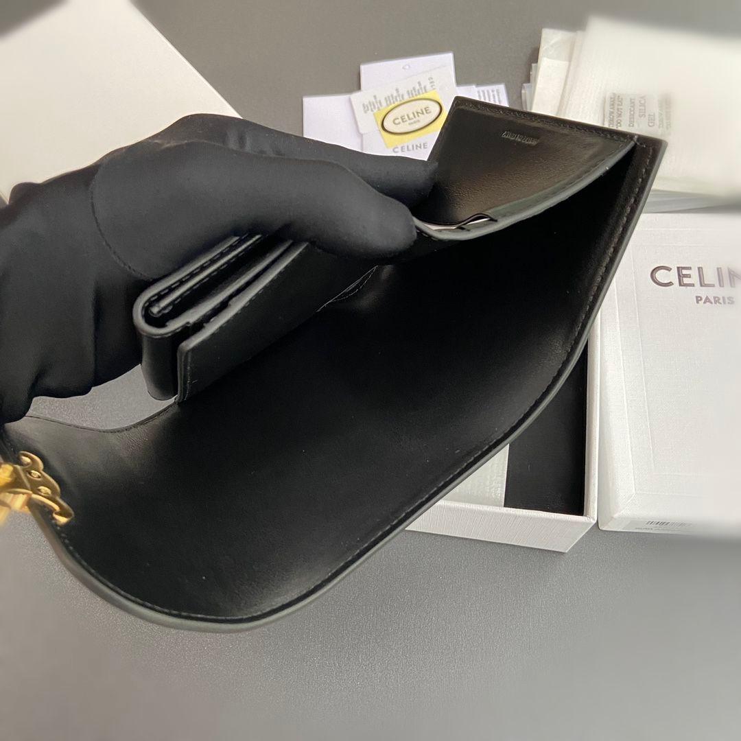 美品 CELINE 三つ折り財布