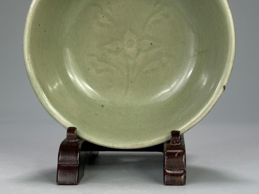 中国美術　元〜明時代　龍泉窯　青磁花卉文鉢　碗　古物保証　唐物　時代