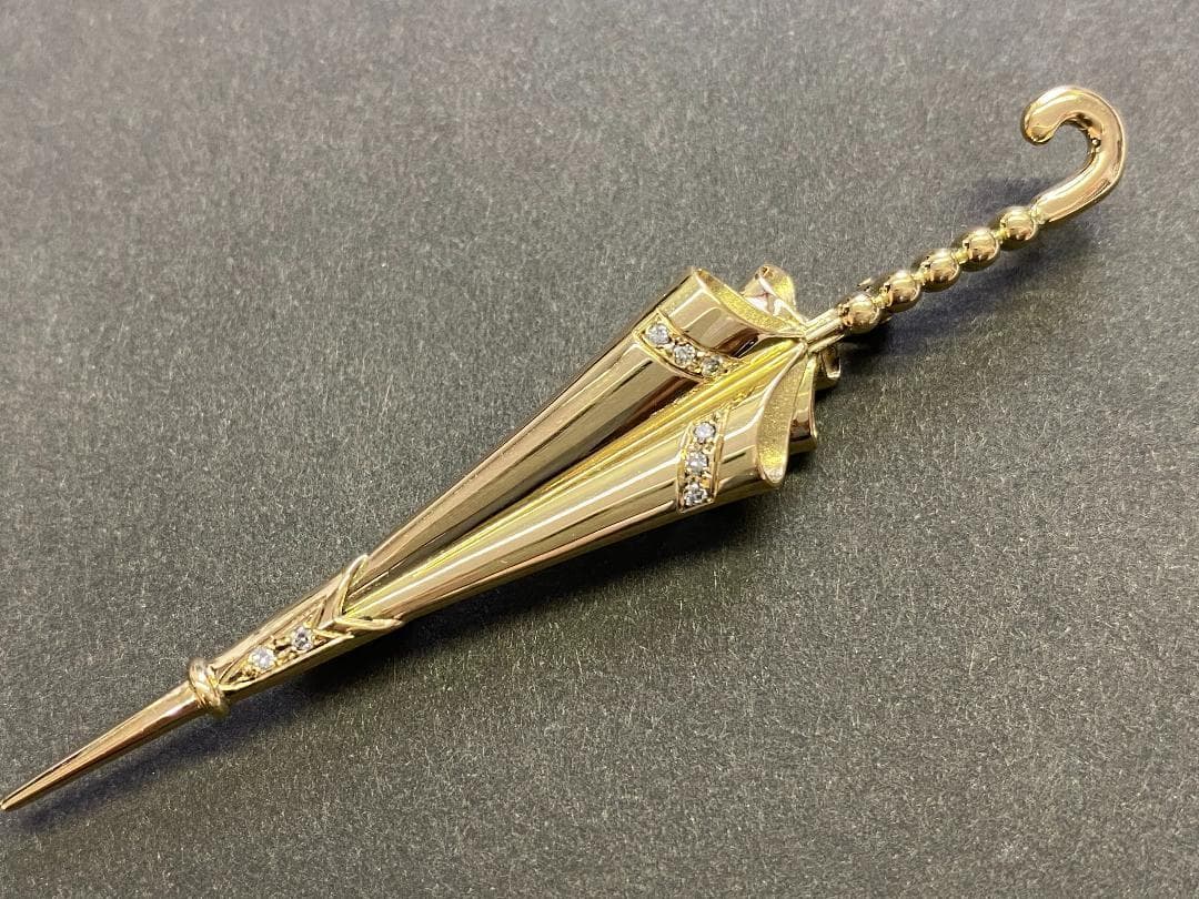 K18 ダイヤモンドブローチ　D0.08ct　6.7ｇ　傘モチーフ　アンブレラ