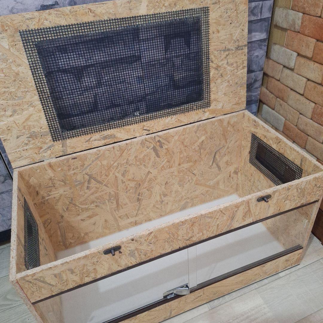 【特価】温室度計付きOSB木製ケージ(未使用)