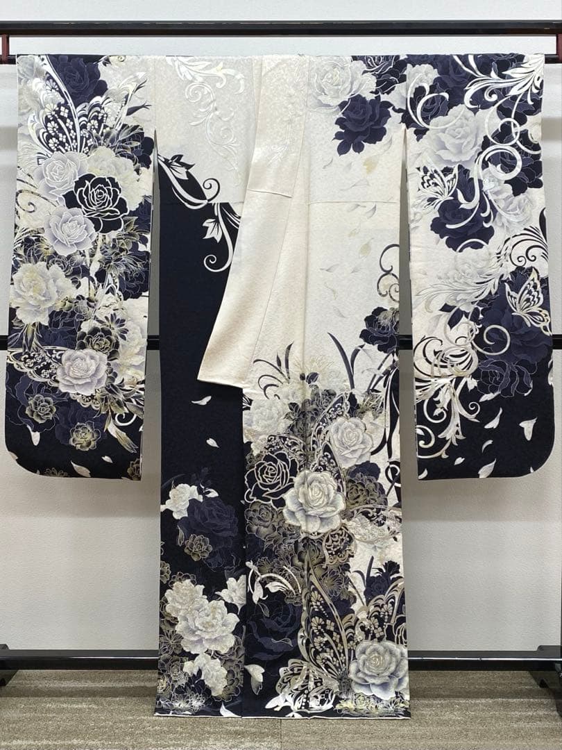 振袖 豪華 刺繍 金彩 紋意匠 薔薇尽くし 身丈160cm 撥水加工済