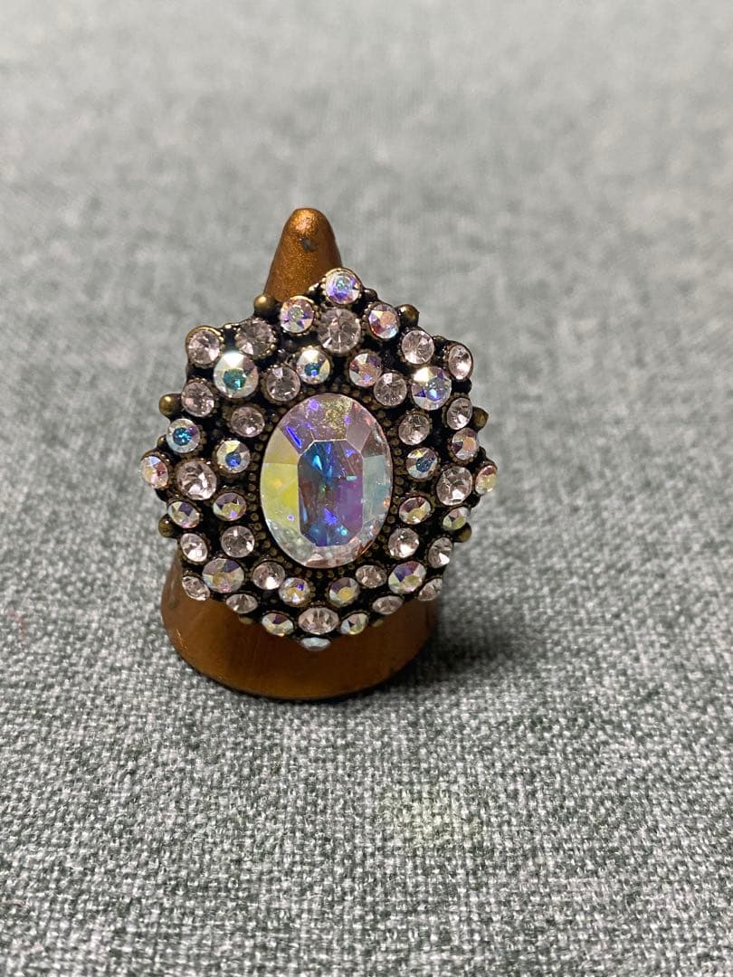 新品未使用ミハエルネグリン豪華リング指輪クリスタルスワロフスキー