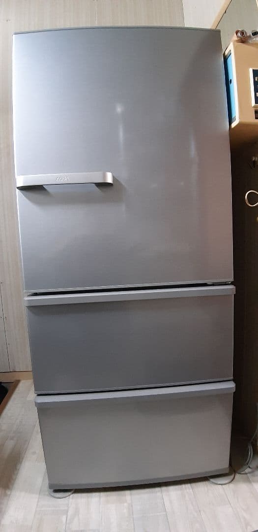 Aqua アクア冷蔵庫3ドア 美品 Aqua272H(S)