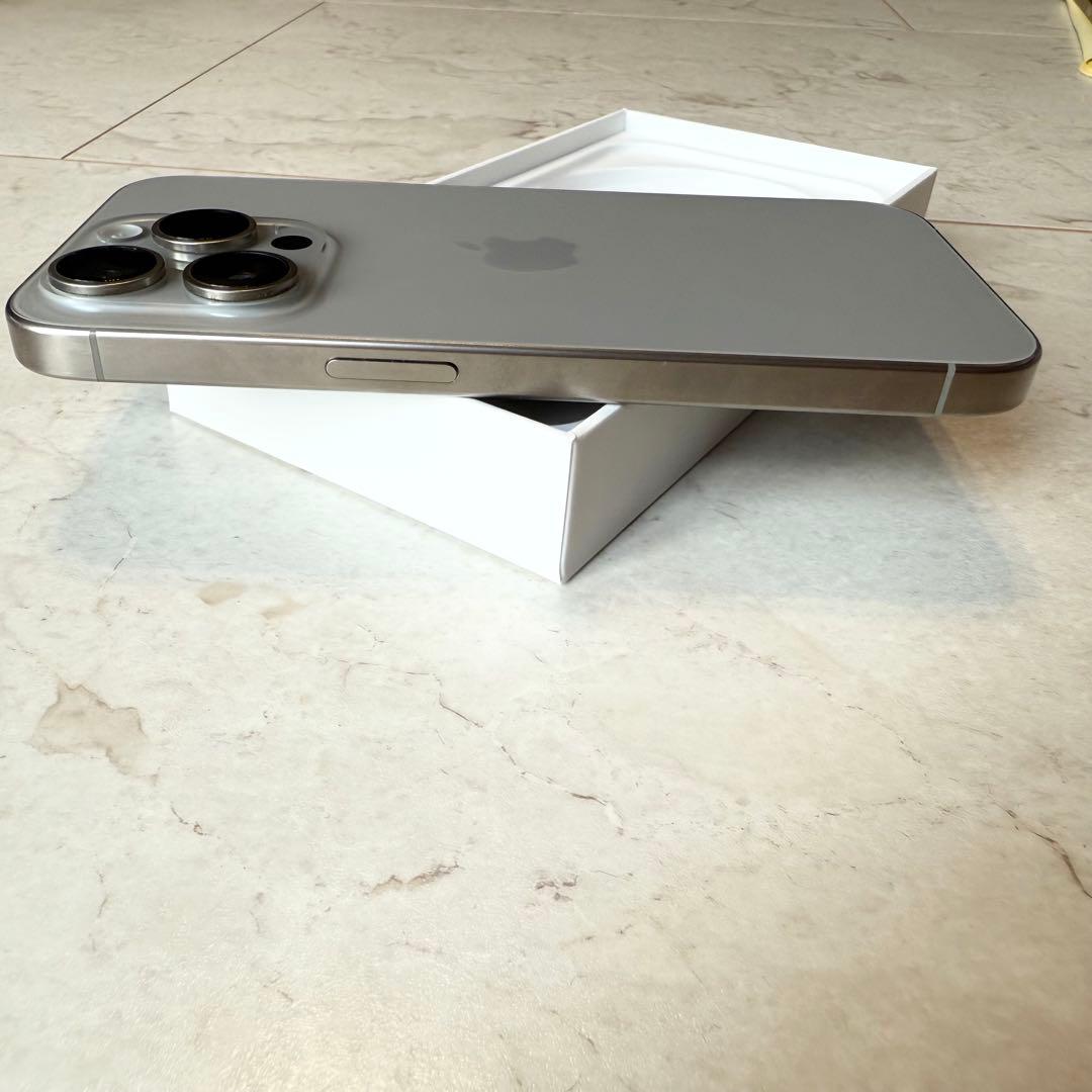 iPhone15Pro 128GB SIMフリー　ナチュラルチタニウム