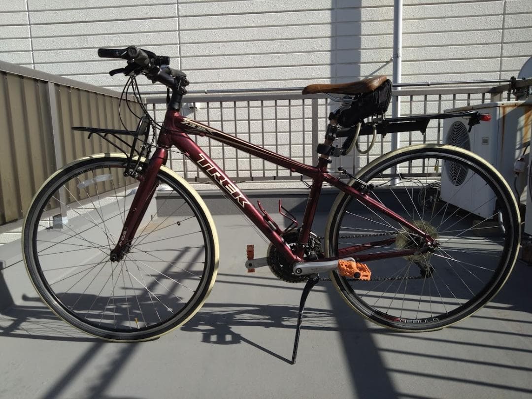 クロスバイク　トレック7.3FX