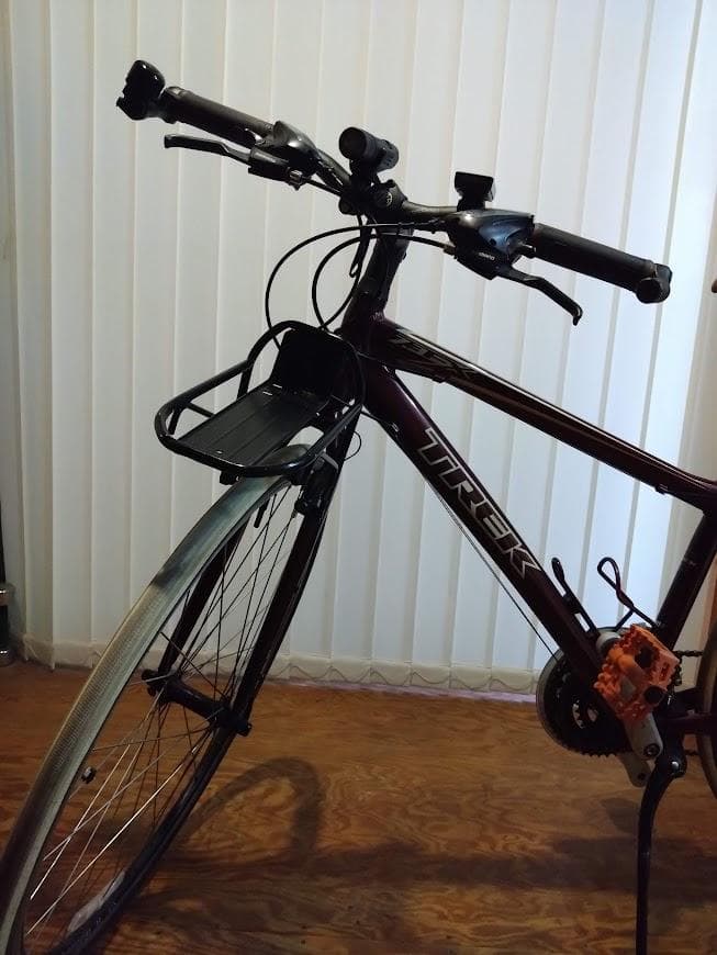 クロスバイク　トレック7.3FX