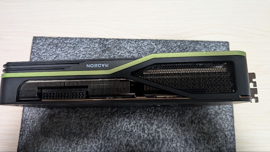 グラフィックボード・グラボ・ビデオカード ASRock Radeon RX 6950 XT OC Formula