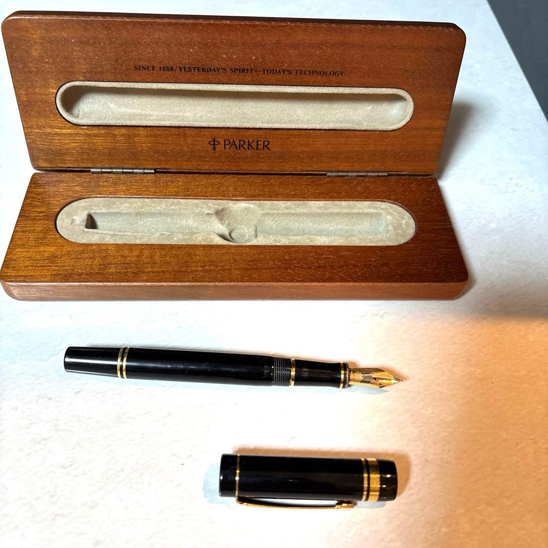 【美品】パーカー万年筆　　ブラック