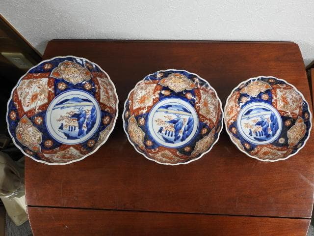 伊万里　三鉢　M583