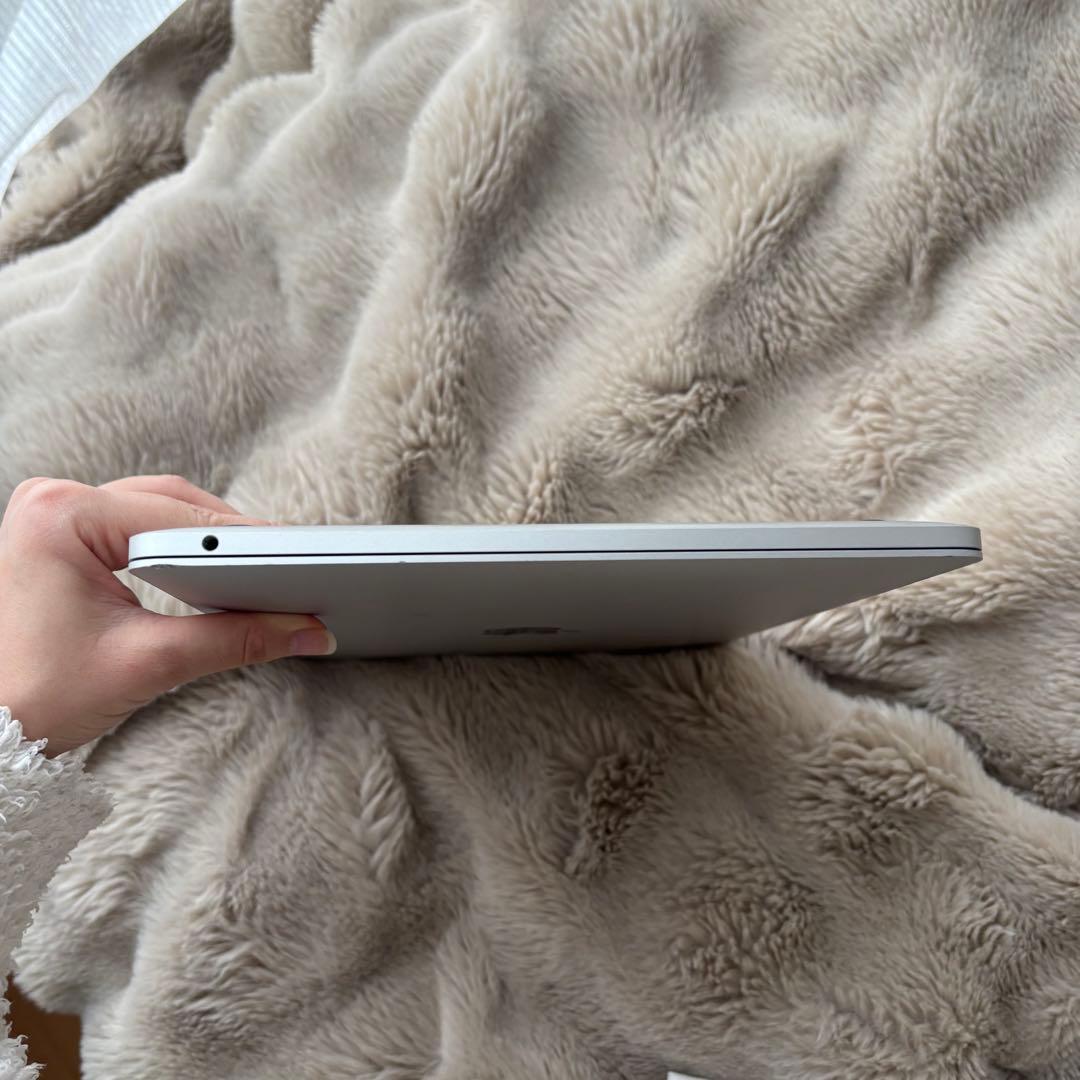 MacBook本体 MacBook Pro (13-inch, 2020)