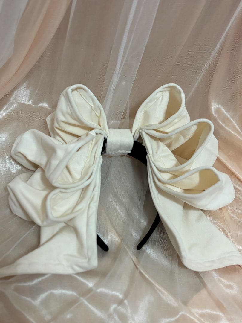 星箱works お人形風ラッピングリボンカチューシャ　クリーム