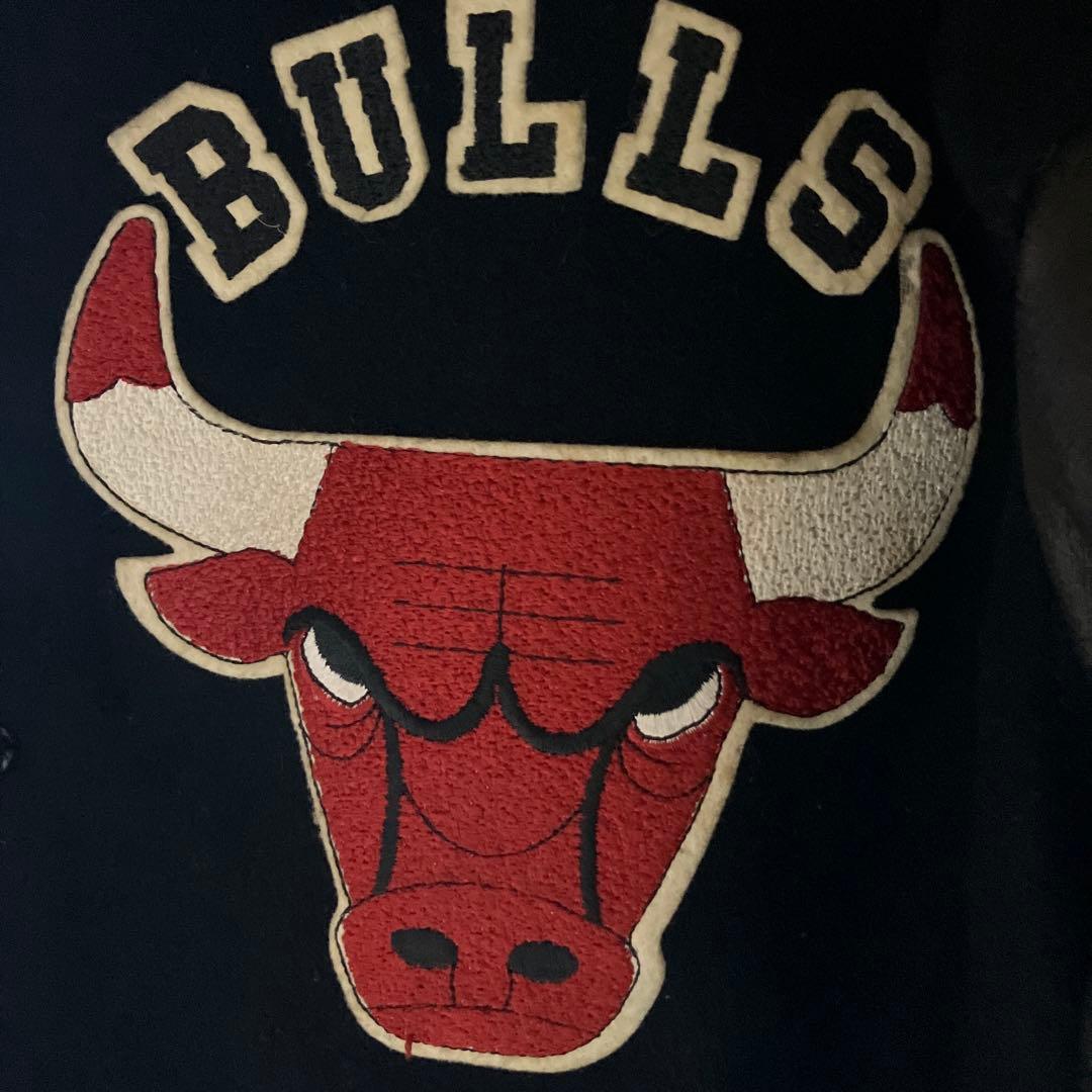 CHICAGO BULLS シカゴブルズ　ジャケット
