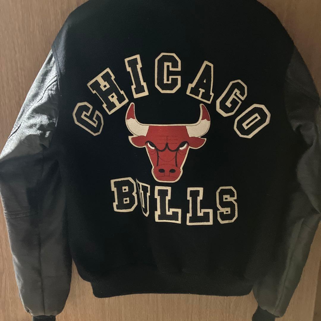 CHICAGO BULLS シカゴブルズ　ジャケット